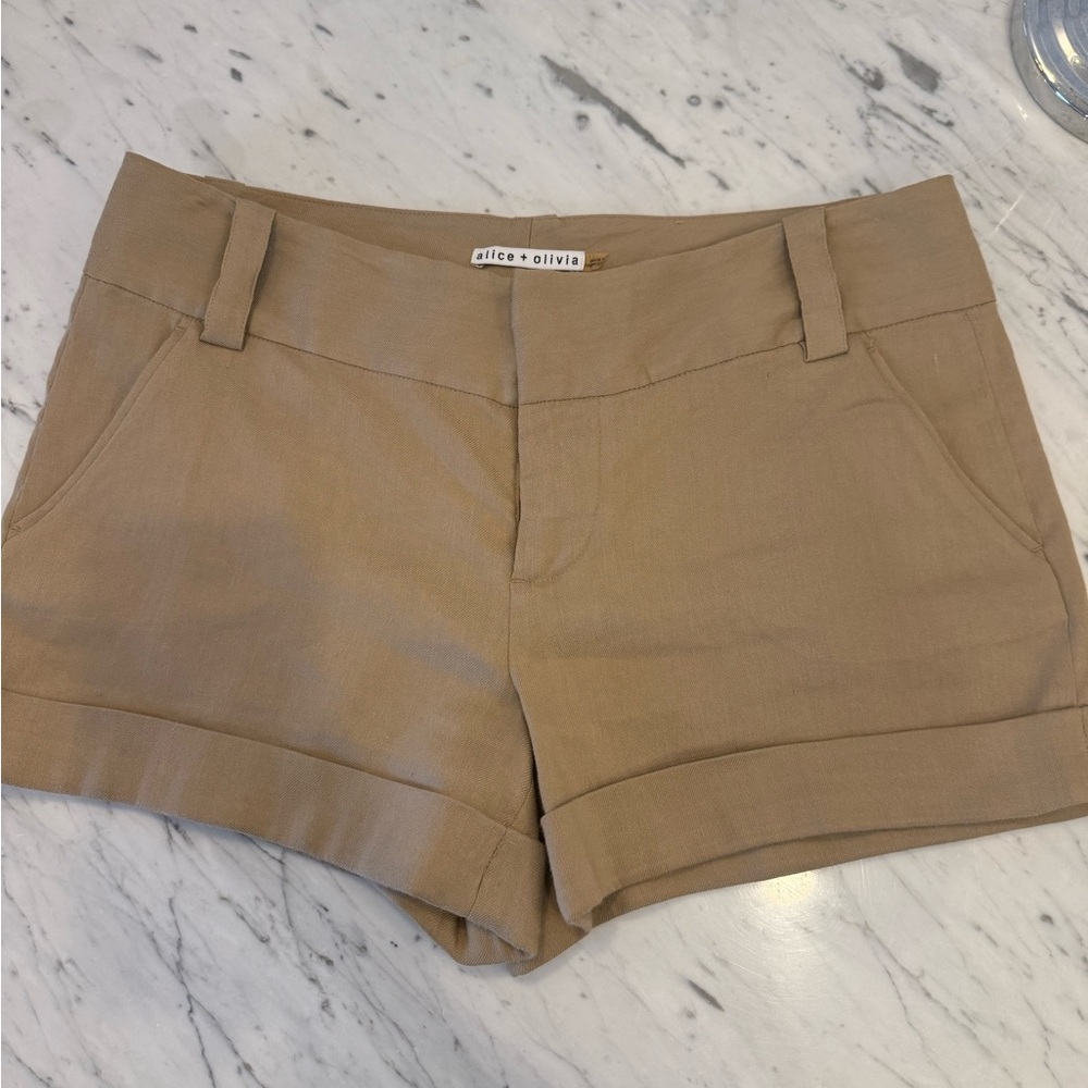 Alice + Olivia High Waist linen Shorts